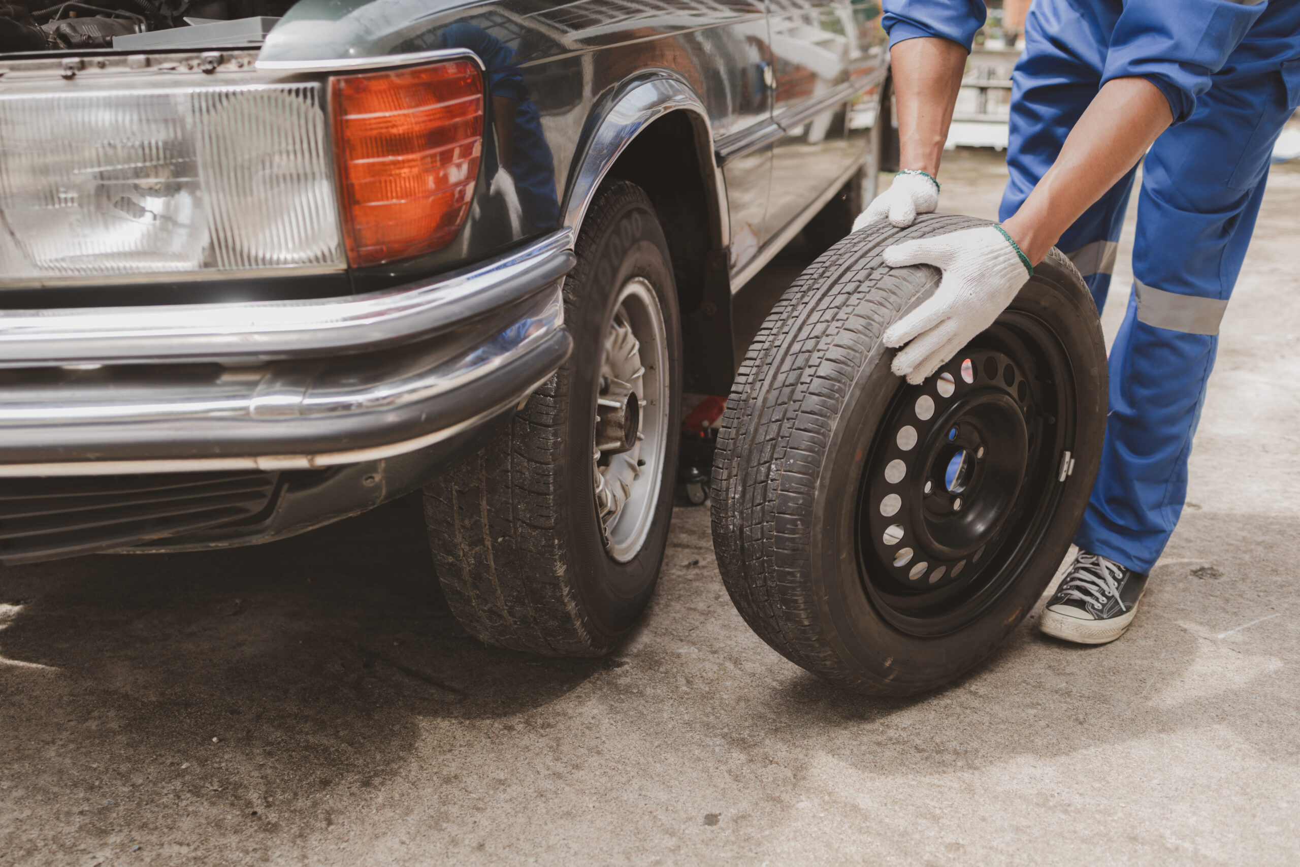 Mechanical services in Red Deer for tires, engine, transmission, brakes, and more